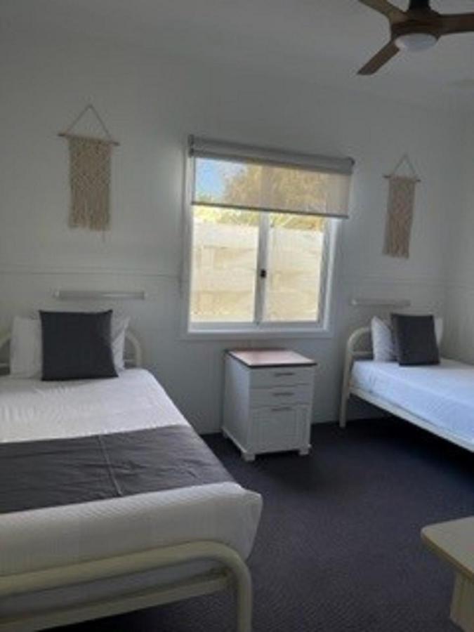 Busselton Jetty Chalets Exterior photo