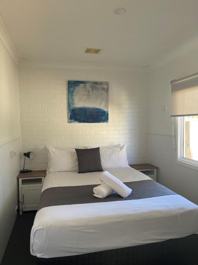 Busselton Jetty Chalets Exterior photo