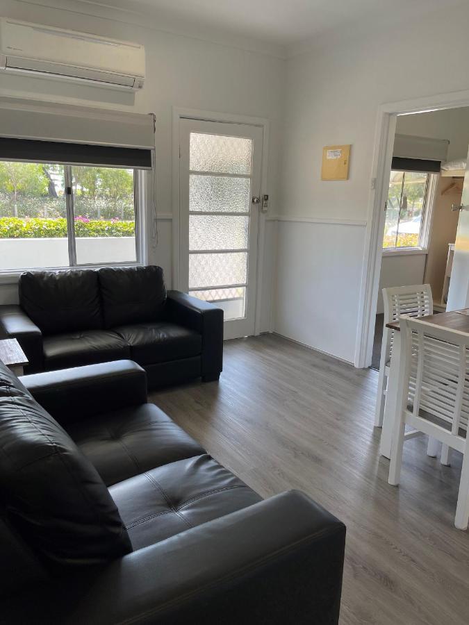 Busselton Jetty Chalets Exterior photo