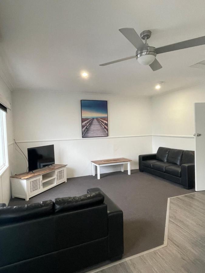 Busselton Jetty Chalets Exterior photo